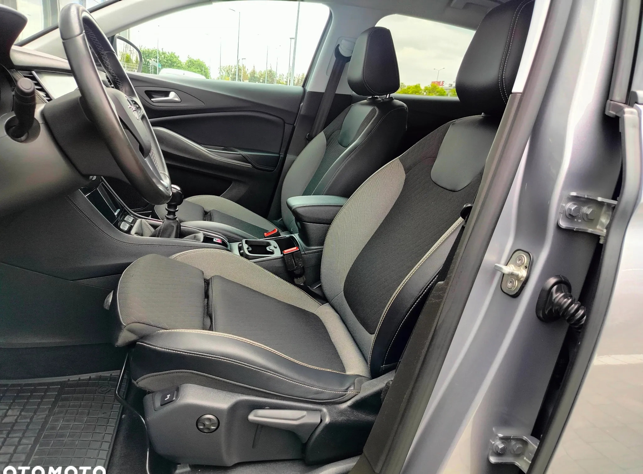 Opel Grandland X cena 70900 przebieg: 63051, rok produkcji 2019 z Toruń małe 781